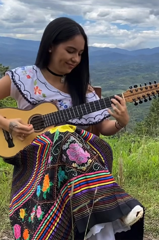 Valentina Gomez Folklore colombiano